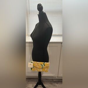 NWT Viral Sensation Sol and Mer Lemon Beaded Clutch